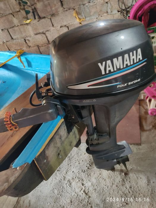 Продам лодочный мотор YAMAHA 15 4т