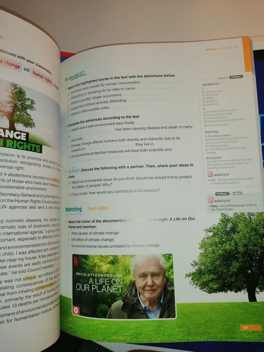 Step Up 11 - Inglês - 11º ano - Dossier do Professor completo. Novo!!