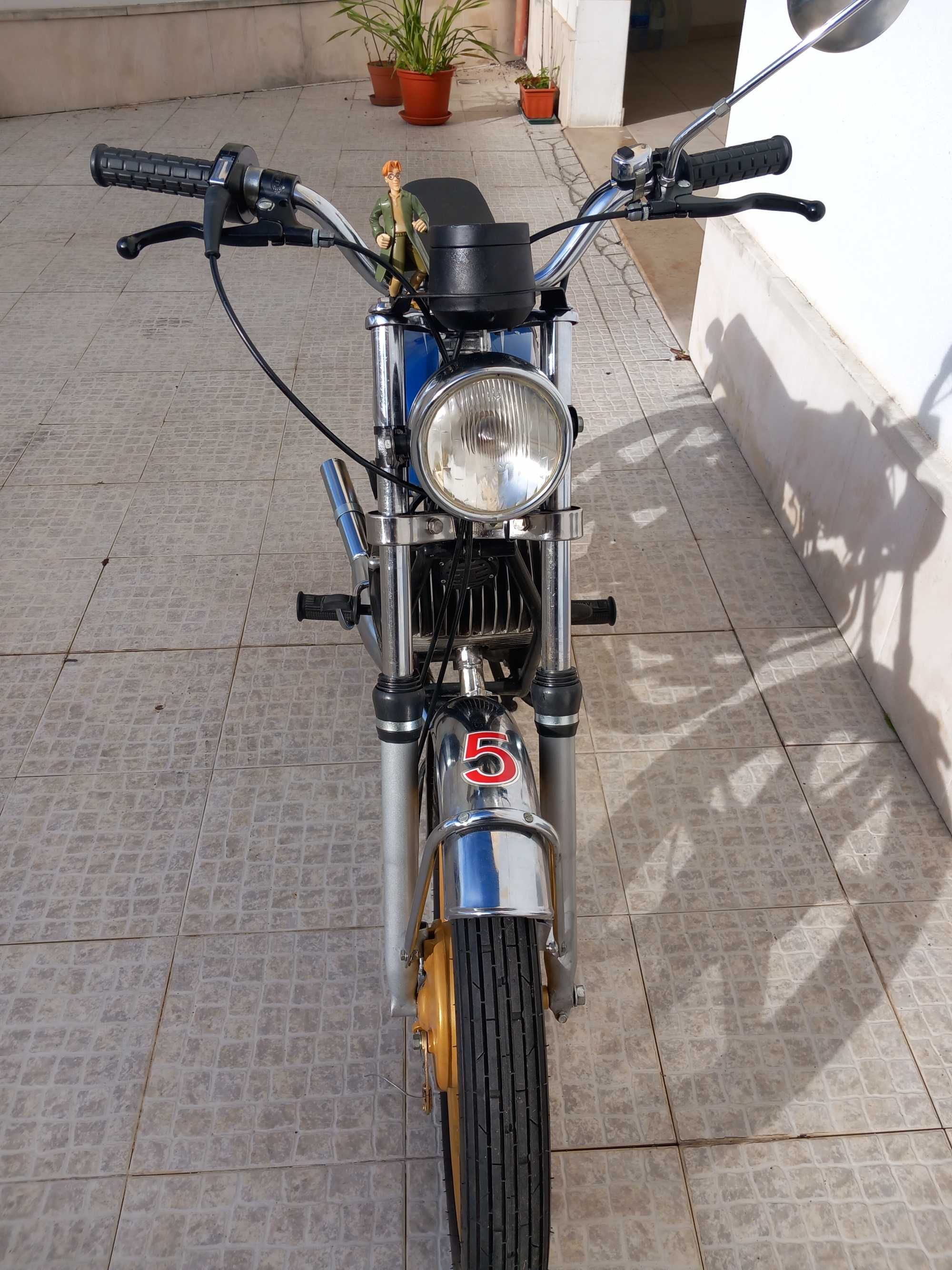 motorizada xf 17 restaurada em muito bom estsdo