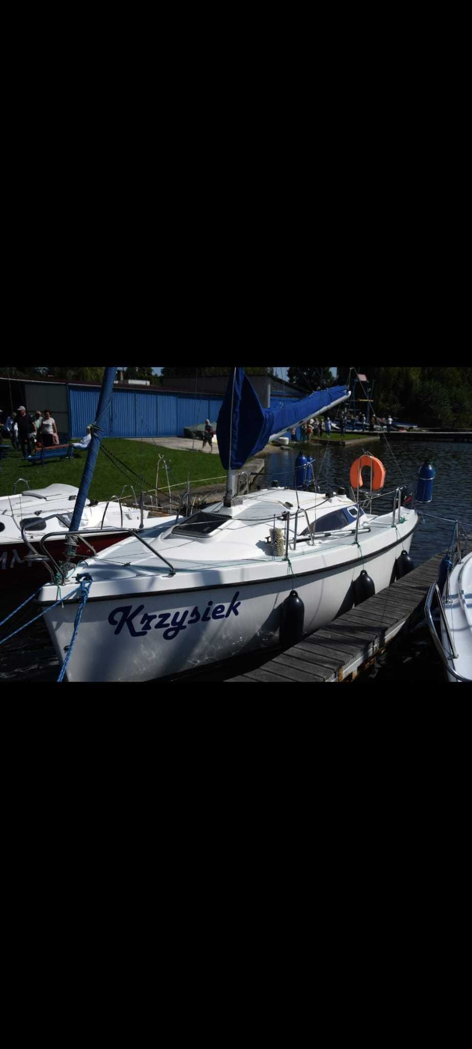 Jacht Żaglowy JANMOR 20 silnik Merkury 5 hp Wózek slipowy Stan BDB