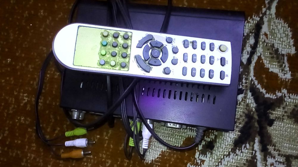 Спутниковый приемник digital satellite receiver 4100c.  Б/у  продам