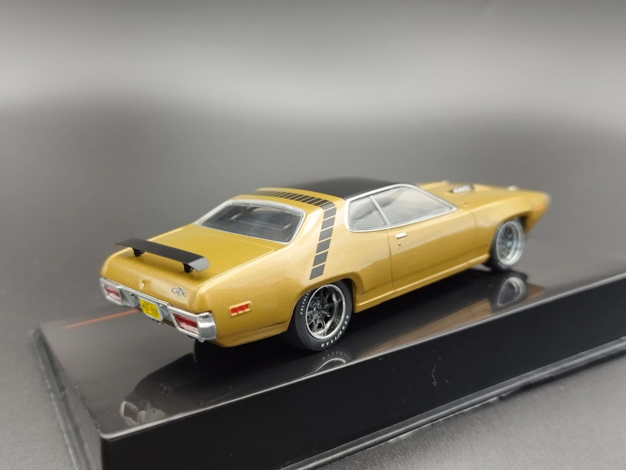 1:43 IXO 1971 Plymouth GTX Runner Model Nowy