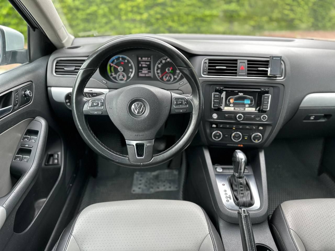 Volkswagen Jetta 2013 року, 1.4 Hybrid, автомат, передній привід, 248т