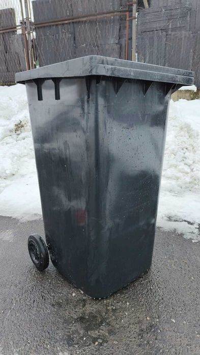 Używane pojemniki na odpady 240l kosze na śmieci  wysyłka darmowa