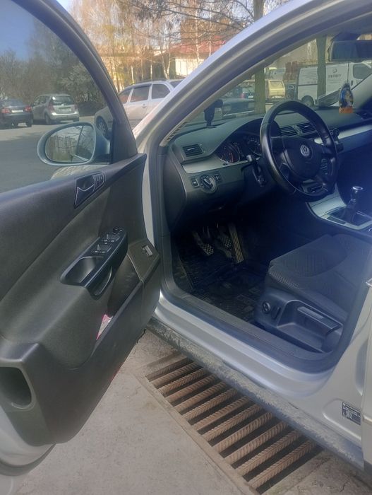 Пасат Б6 універсал