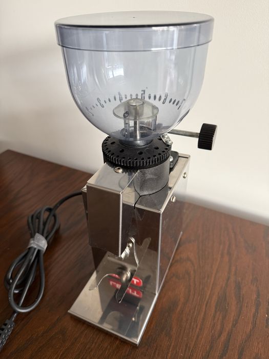 Młynek do kawy Lelit Fred