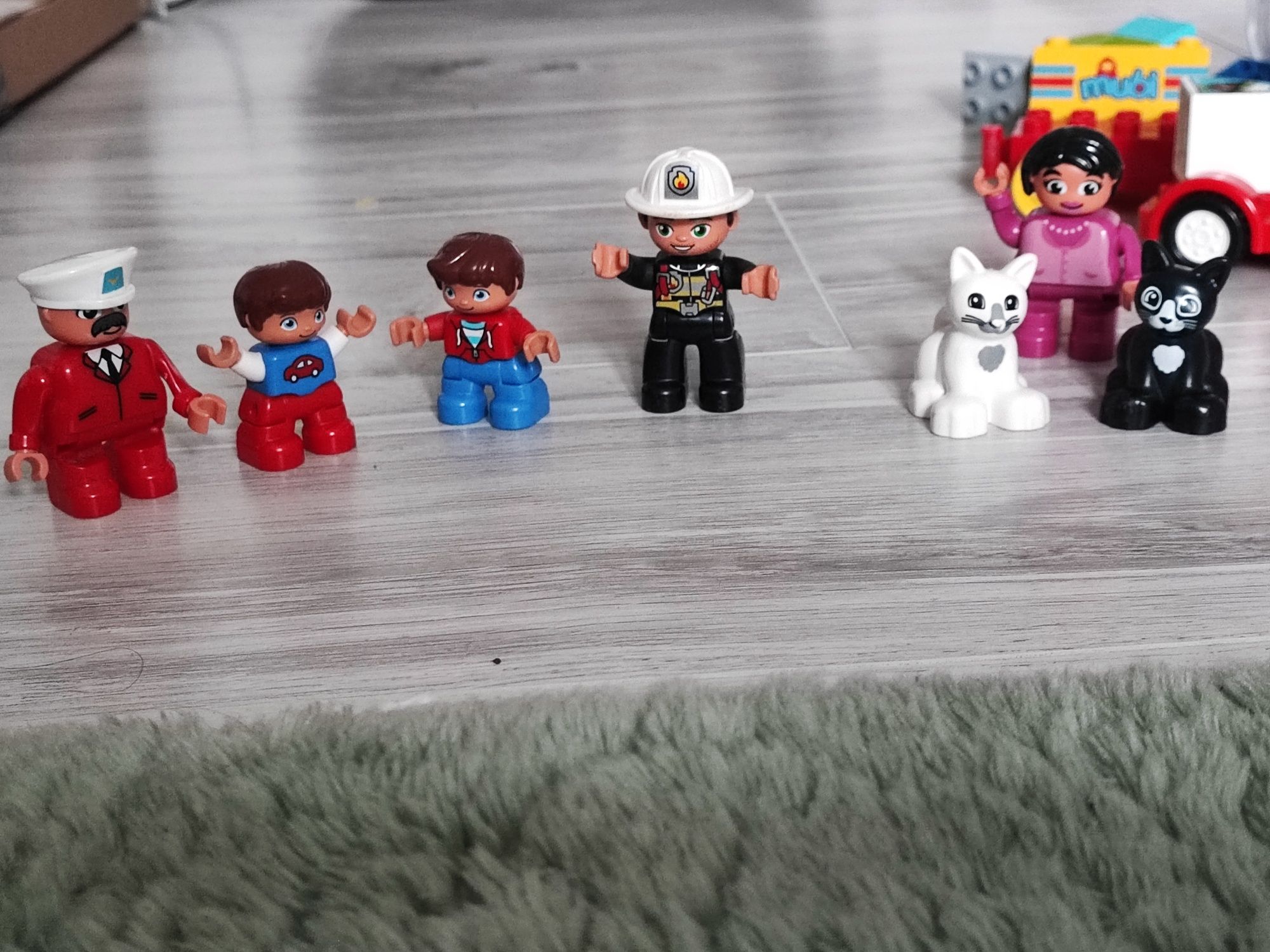 LEGO Duplo mega zestaw 7 Figurek !