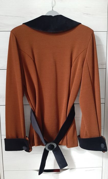 Теплий вінтажний жіночий костюм - жакет і спідниця (розмір М)