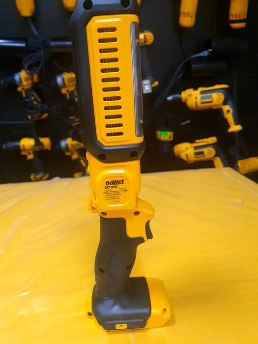 Ліхтар світлодіодний акумуляторний DeWALT DCL050(Фонарь)