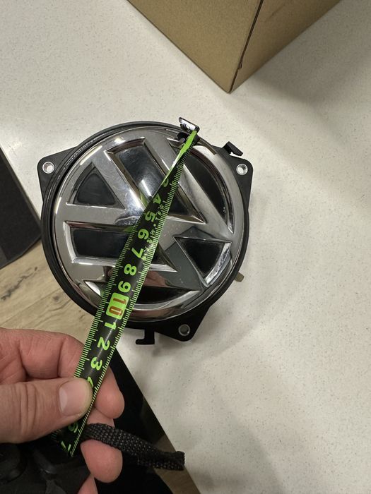 Продам значок з механізмом під камеру Volkswagen