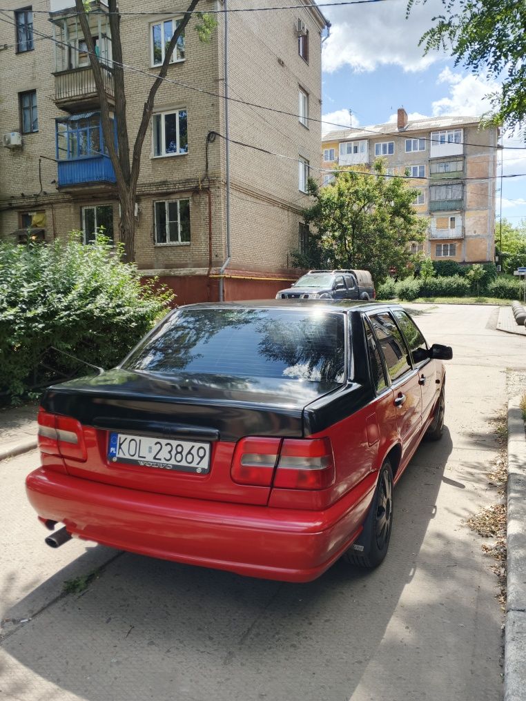 Продам Volvo S70 2000 року випуску