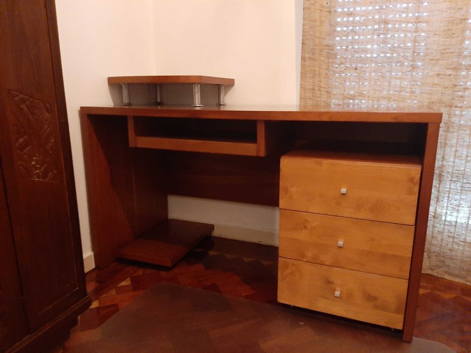 Secretária escritório