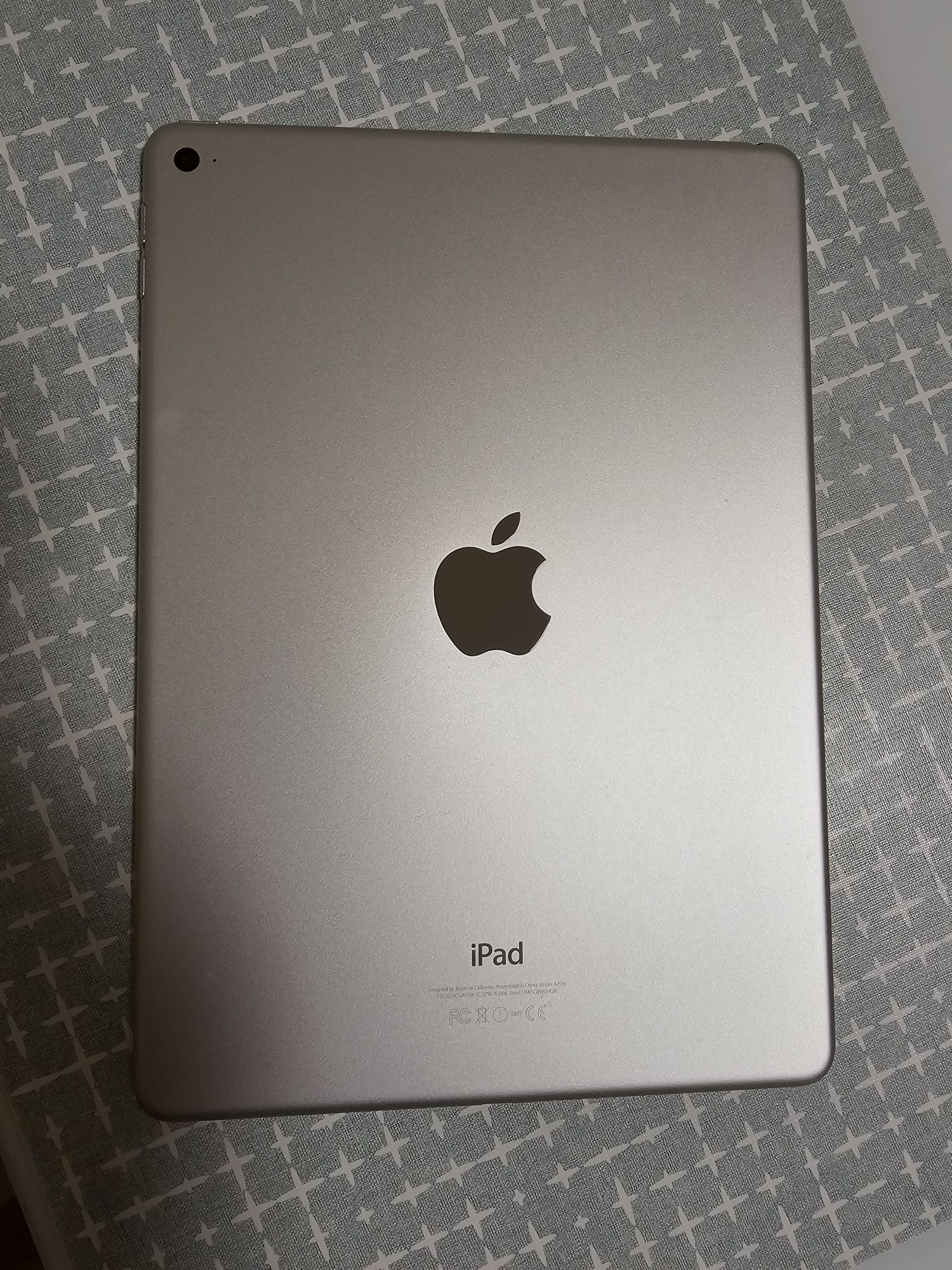 Планшет ipad air 2 A1566