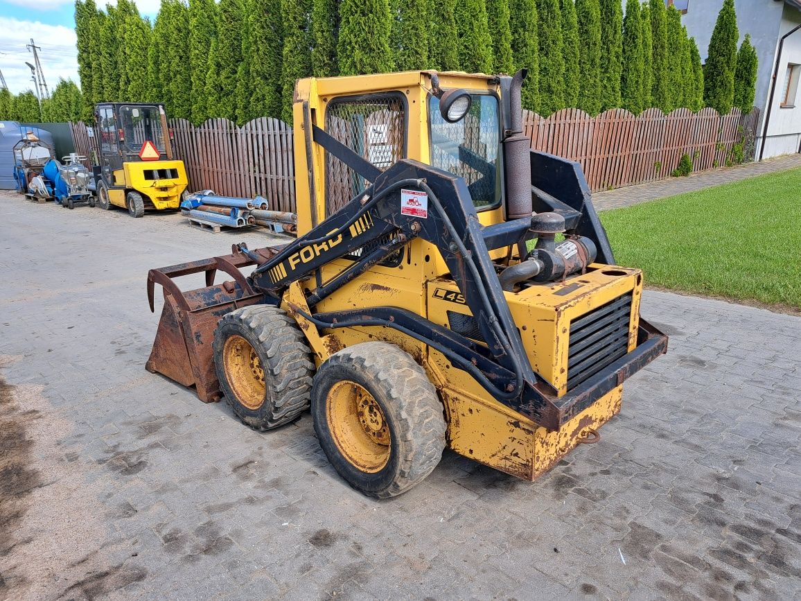 Mini ładowarka New Holland Ford L455 Bobcat