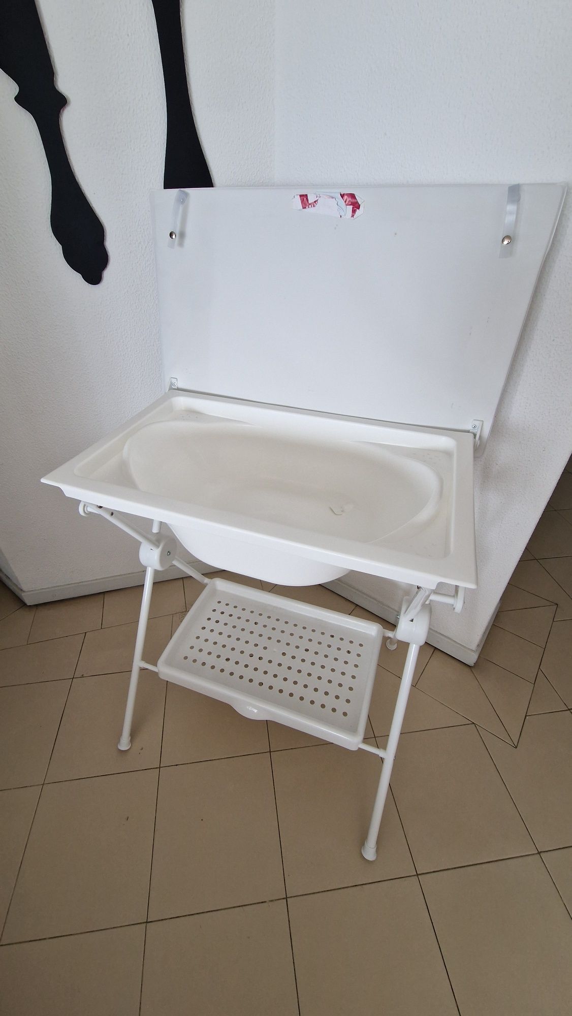 Trocador com banheira para bebe