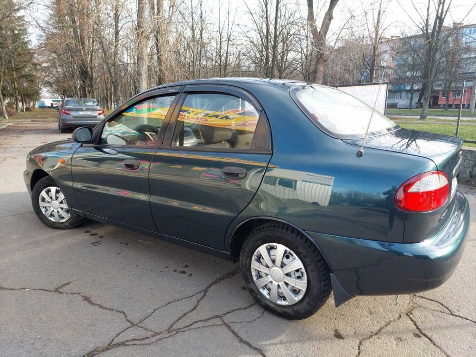 Daewoo Lanos 2002 рік