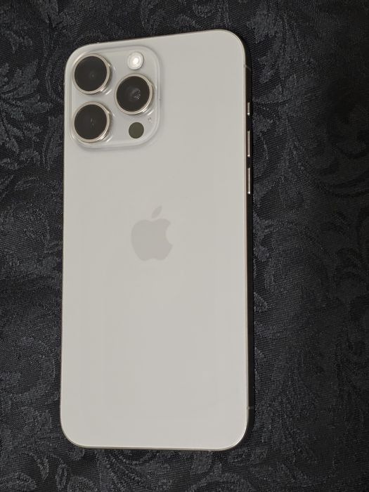 Iphone 15 pro Max vendo ou troco por s25 ultra