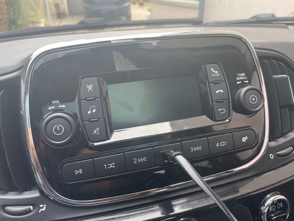 radio fiat 500 orginal