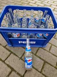 Transporter z butelkami Pepsi 0.25l