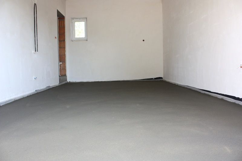 Wylewki maszynowe PIANA PUR agregatem mixokret betonowe Warszawa