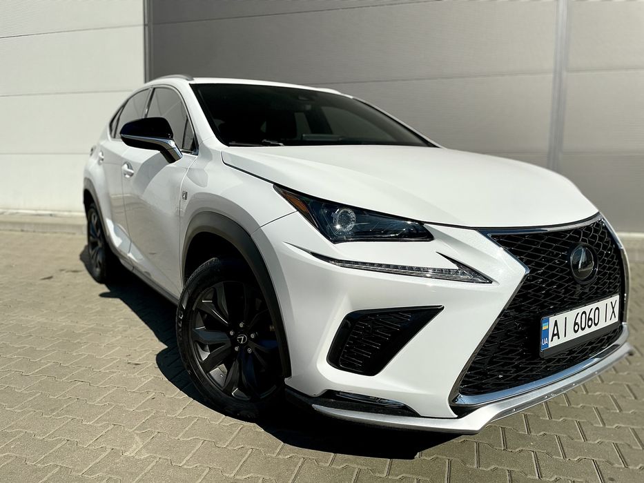 Lexus NX 300 F-Sport 2.0 240 к.с