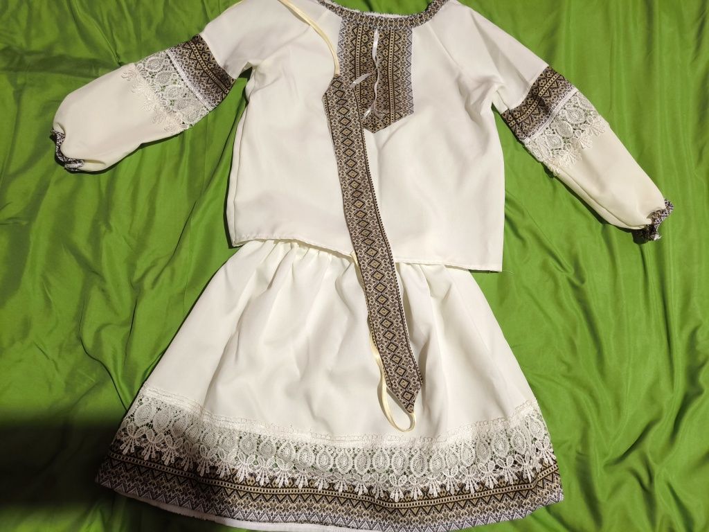 Вишиванка на дівчинку, 1,2,3 клас