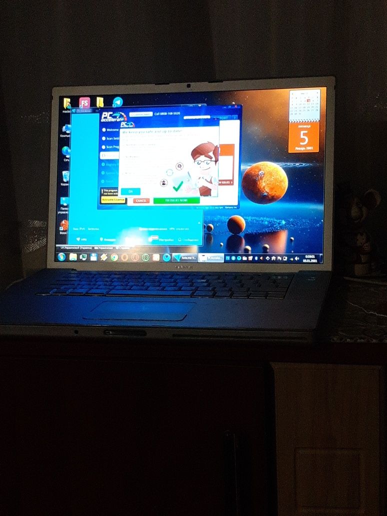 Продам Макбук 15,4"