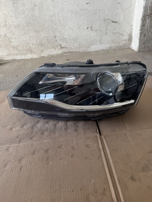 Nowa Lampa Lewa Skoda Rapid xenon 5JB941015C