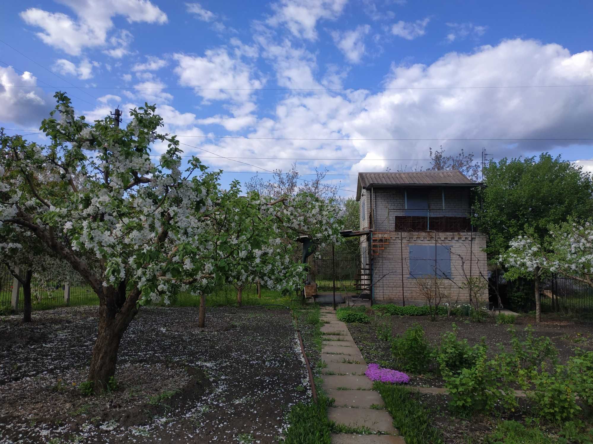 Продается дача, на нижних карачунах, остановка Довженко (Рыбаки)