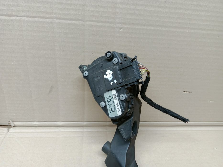 Pedał potencjometr gazu 1.9 2.5 TDI Vw Passat B5 FL Skoda Superb I