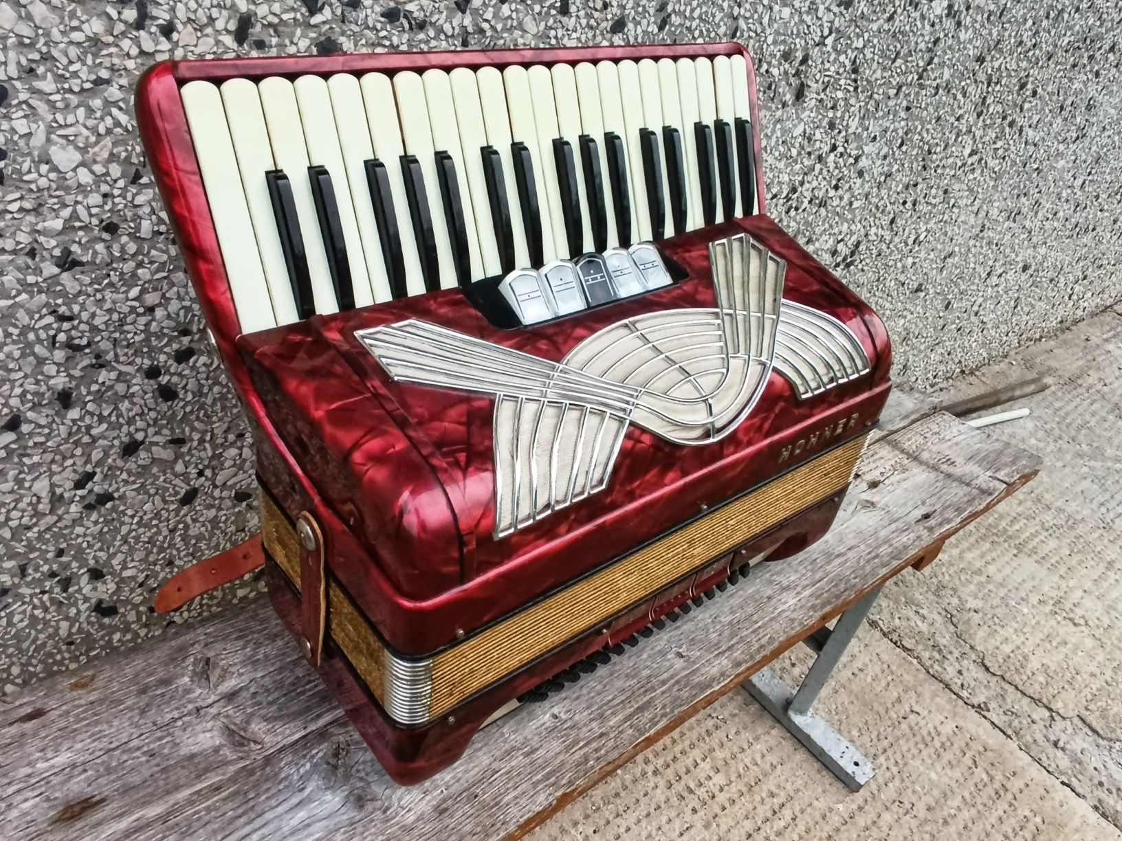 Akordeon Hohner Verdi II 96 basów