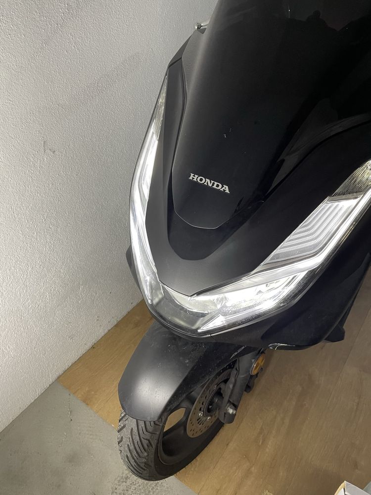 Honda PCX 125 com Topcase
