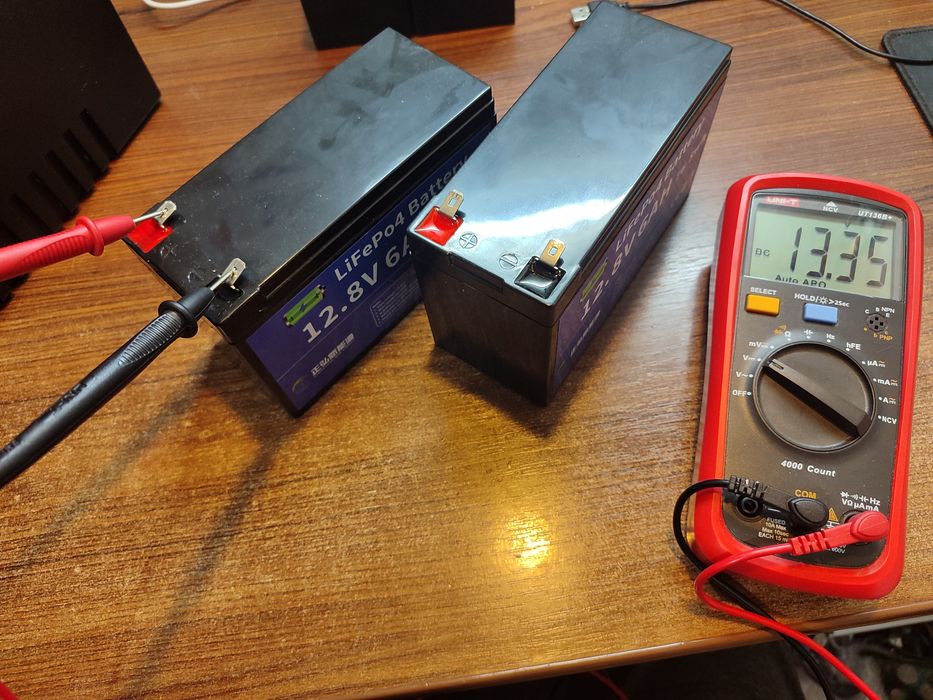 LiFePO4 батарея 12V 6AH (2 шт)