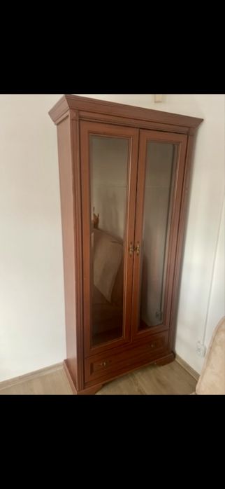 Szafa dwudrzwiowa witryna