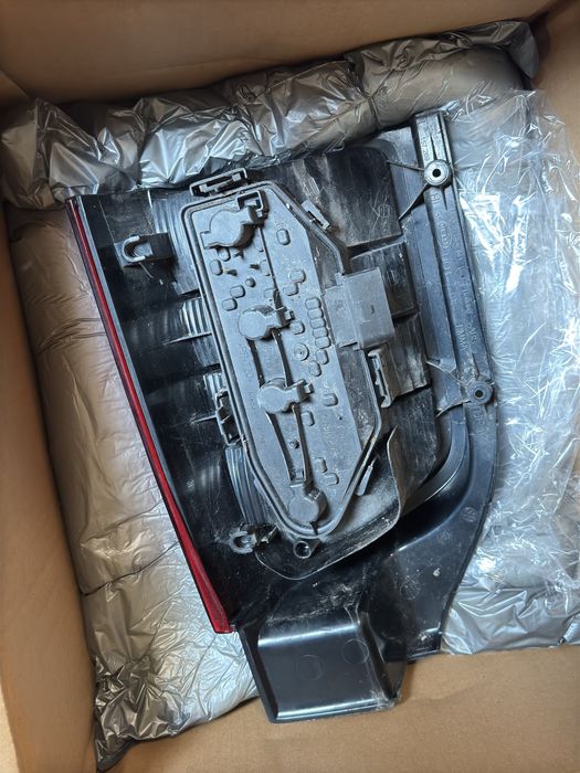 Tylnie lampy od Transporter T5