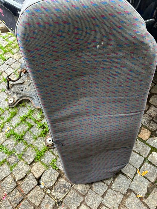 Desocupar espaço 50€ Vendo bancos opel corsa b em bom estado