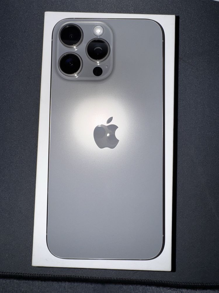 Apple iPhone 15 pro max 256 Gb