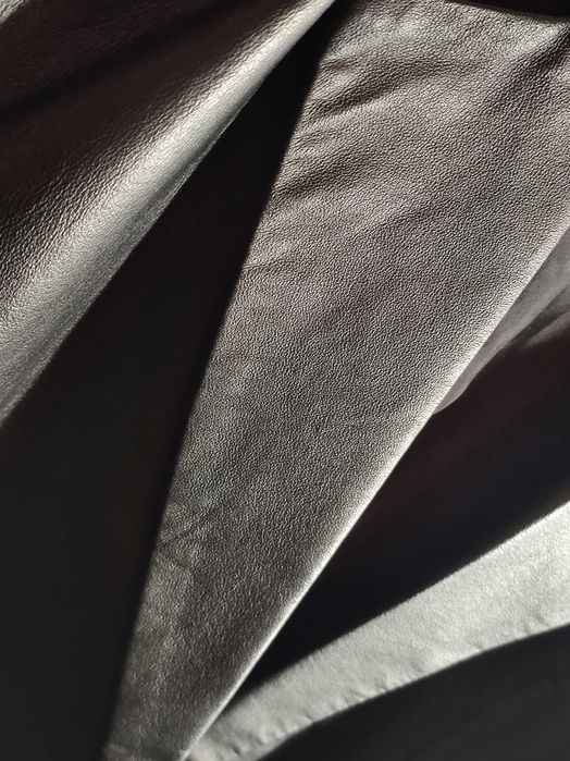 Кожаный пиджак новый. Идеал.