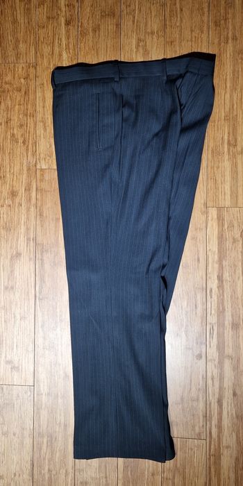 Garnitur granatowy w paski