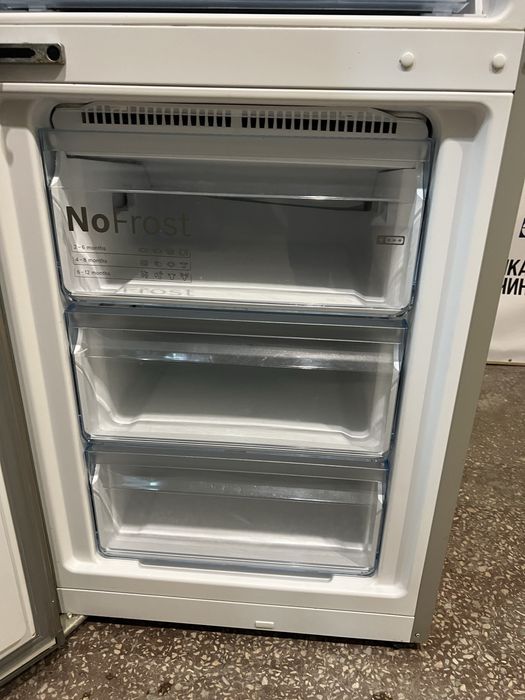 Холодильник Bosch noFrost KGN39VI45 з Німеччини