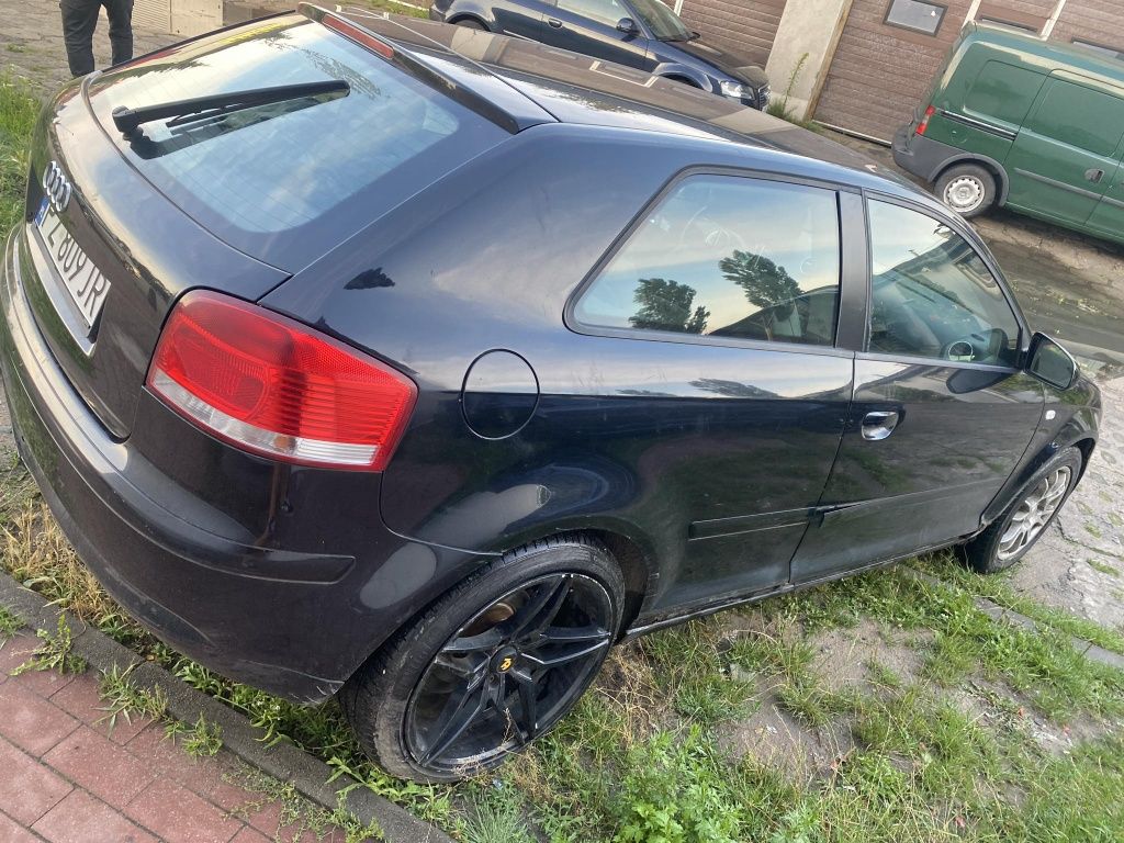 Audi a3 8p 3d 1.6 1.8 2.0 1.9 mpi fsi tdi tfsi kolor ly9b