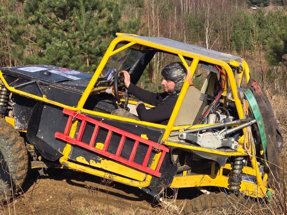 zmota BMW pajero Toyota. Rajdy 4x4