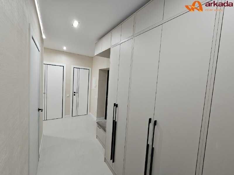 Двокімнатна квартира в новобудові в Центрі, р-н Панорами Плаза.