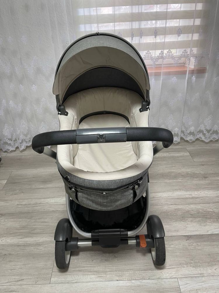 Дитяча каляска STOKKE