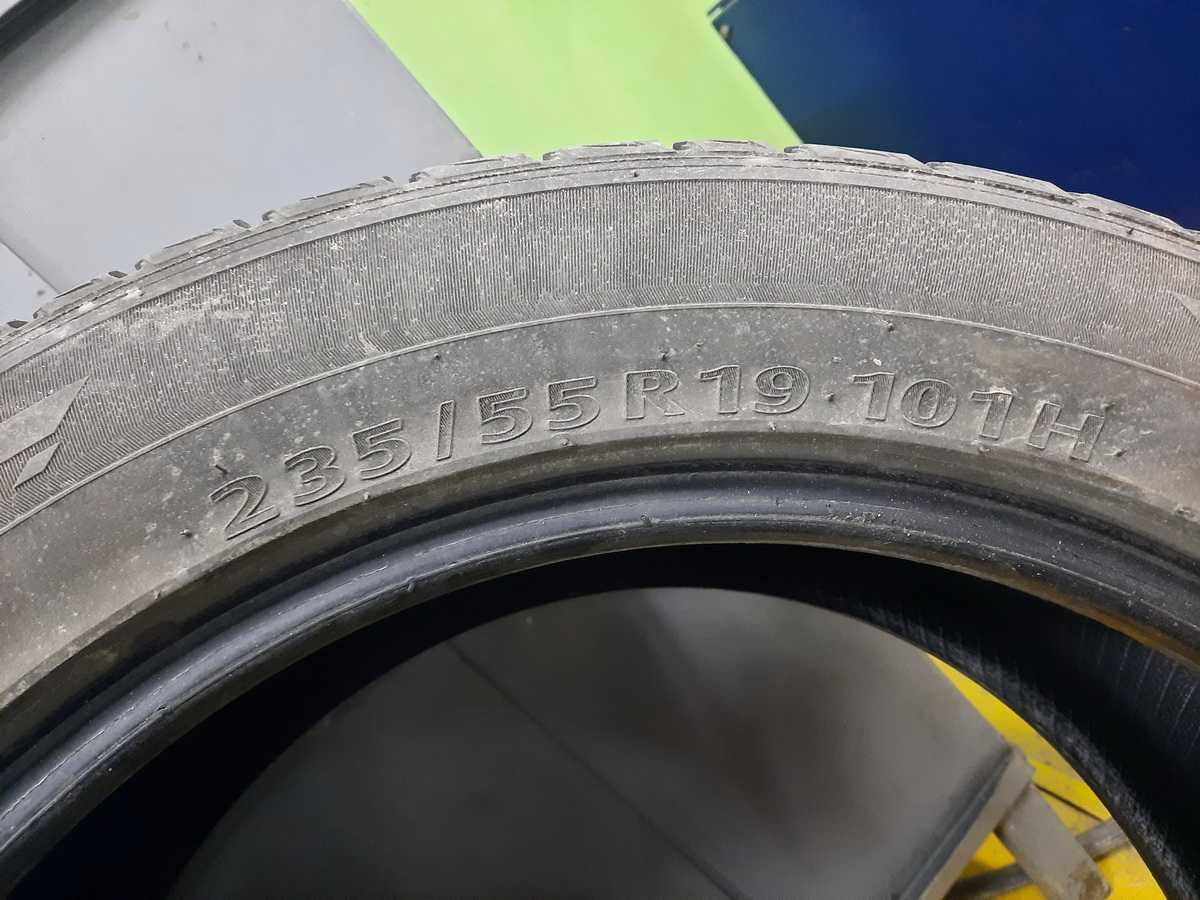 пара шин Kumho Crugen Premium 235 55 19