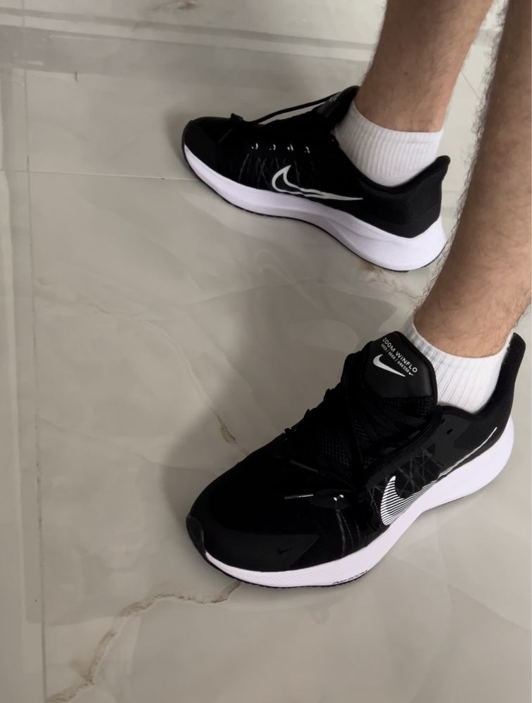 Кросівки Nike winflo8