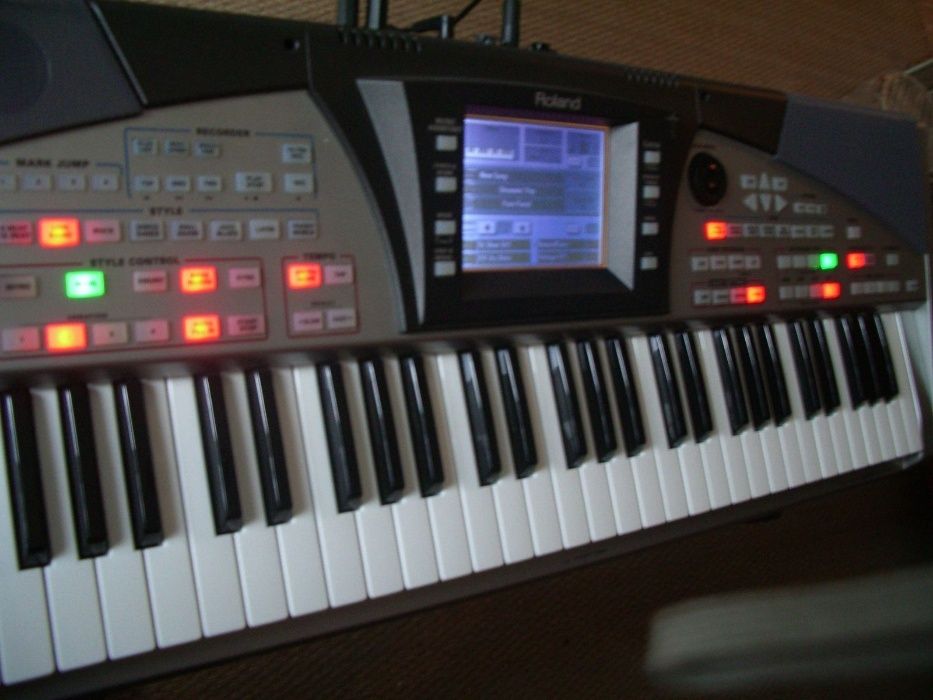 roland e50 bom estado