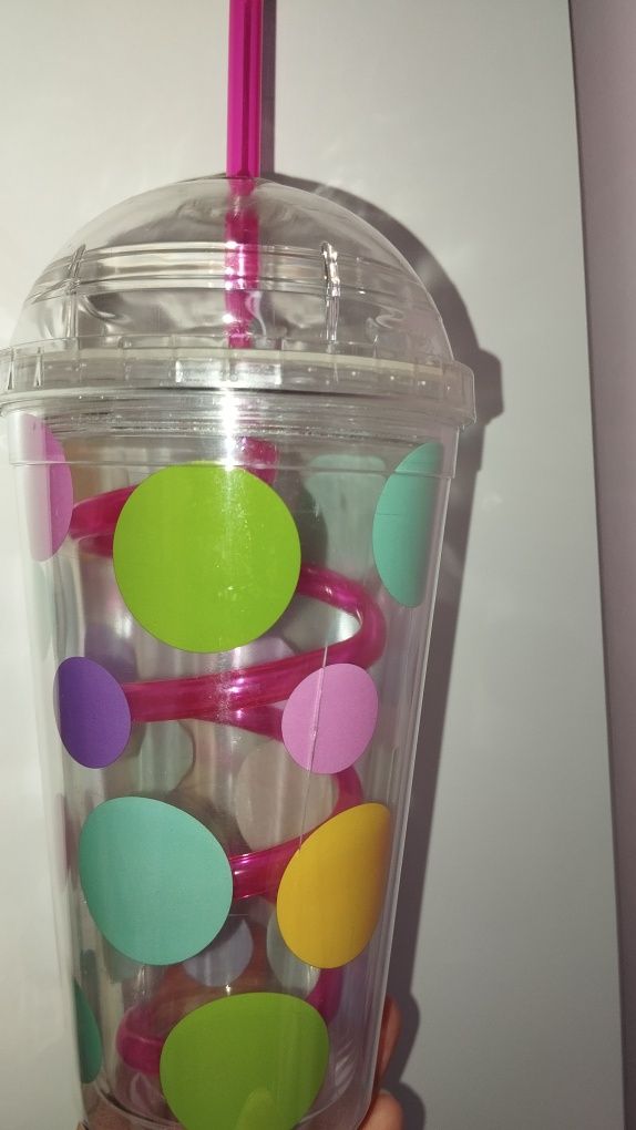 Plastikowy kubek ze słomką Sinsay
