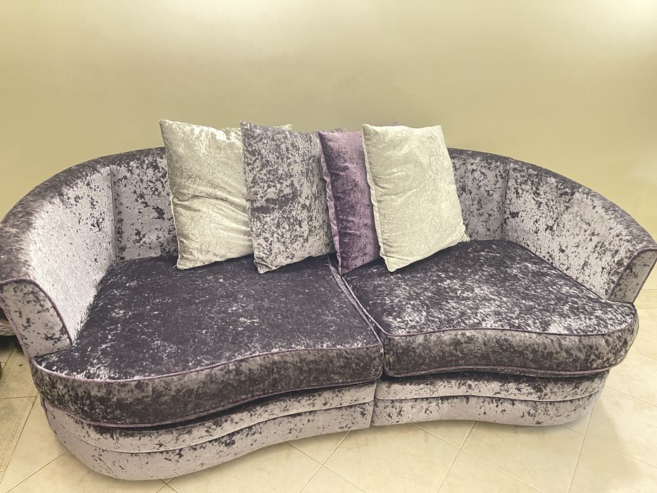 Sofá vitage , confeccionado na ingleterra.