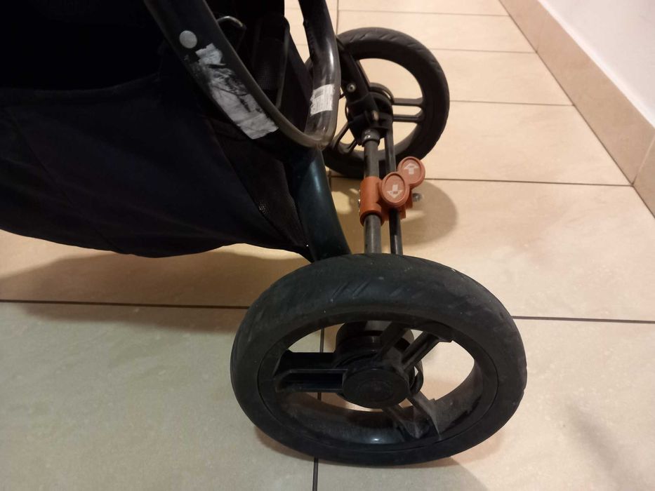Sprzedam wózek dziecięcy, spacerówkę Valco Baby Snap 4